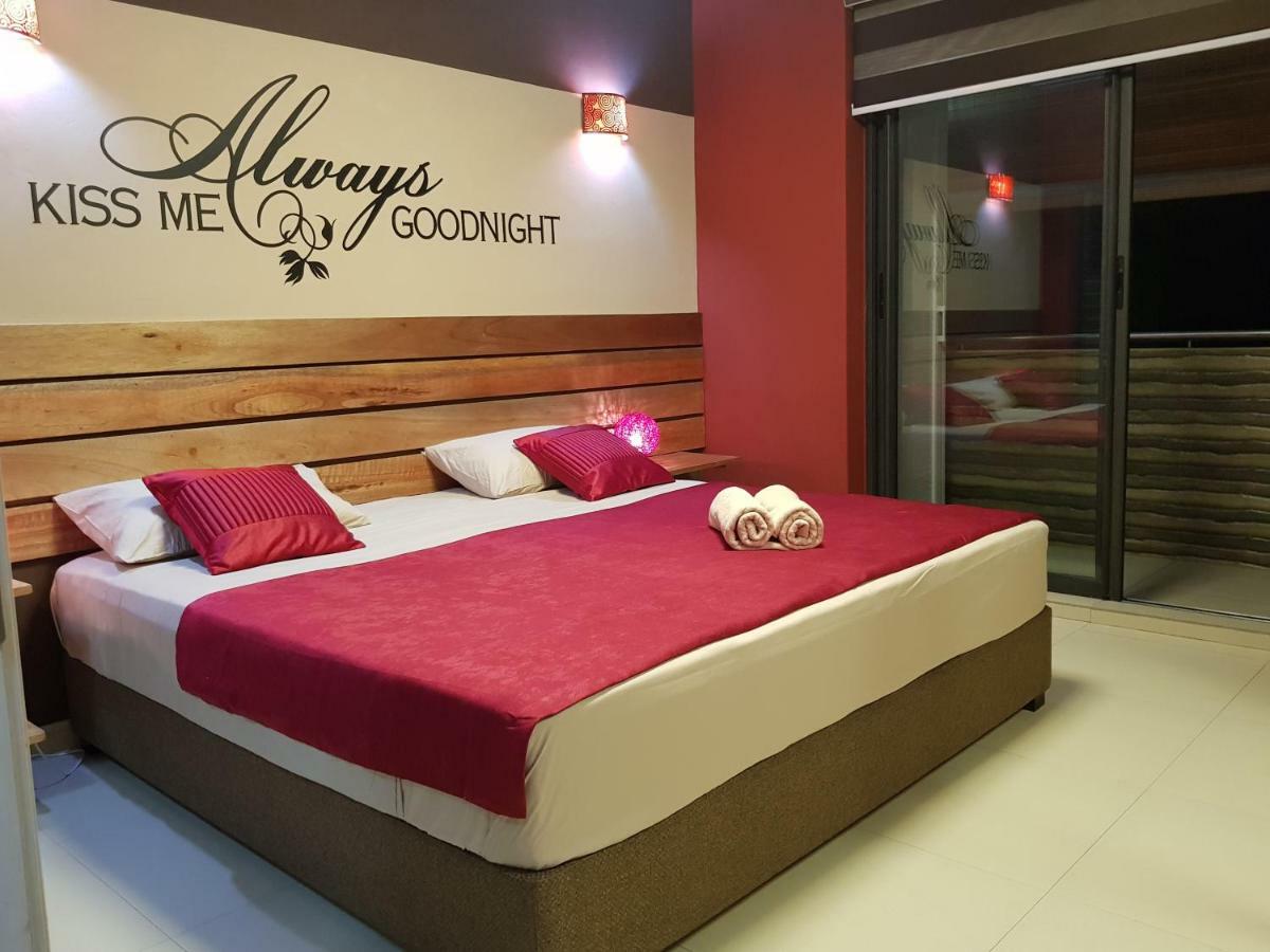 Flic En Flac Sea View Luxury 3 Bedroom Apartment ภายนอก รูปภาพ